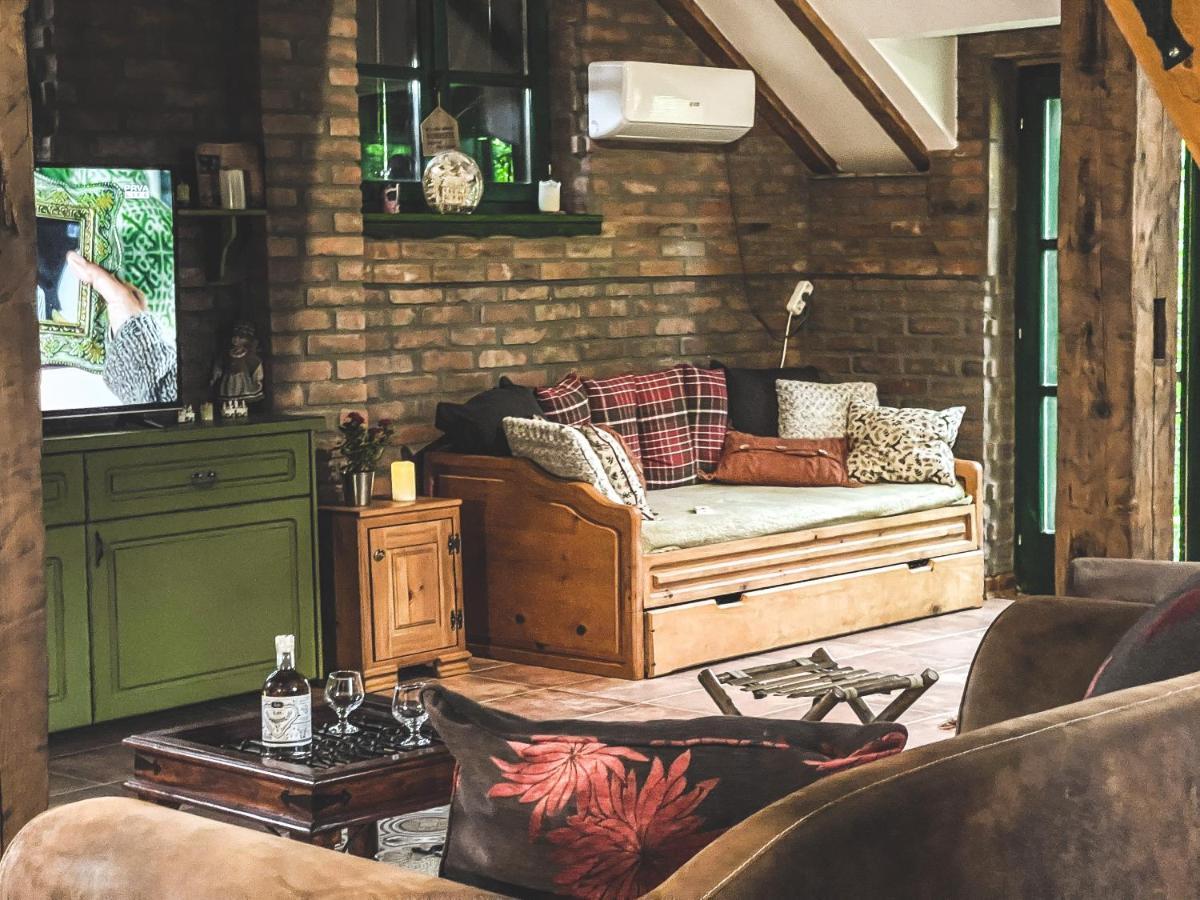Wood Mood Apartman Tiganjica Stajicevo Buitenkant foto